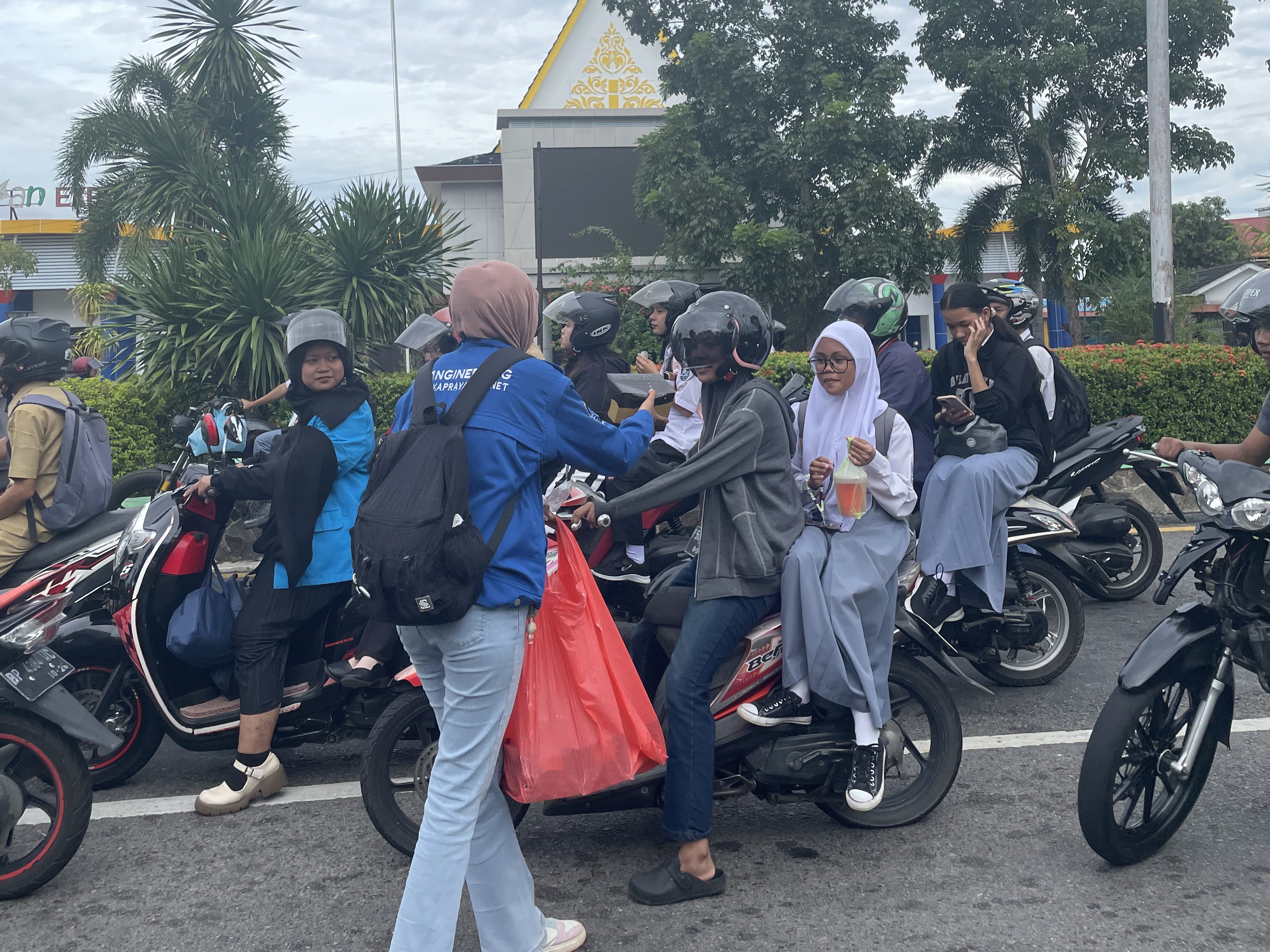 BEM FTTK Berbagi